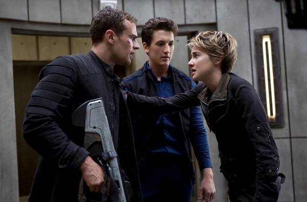 Insurgent, review, movie, entertainment, hollywood, รีวิว, ภาพยนตร์, หนัง, พันทิป, pantip, คนกบฏโลก