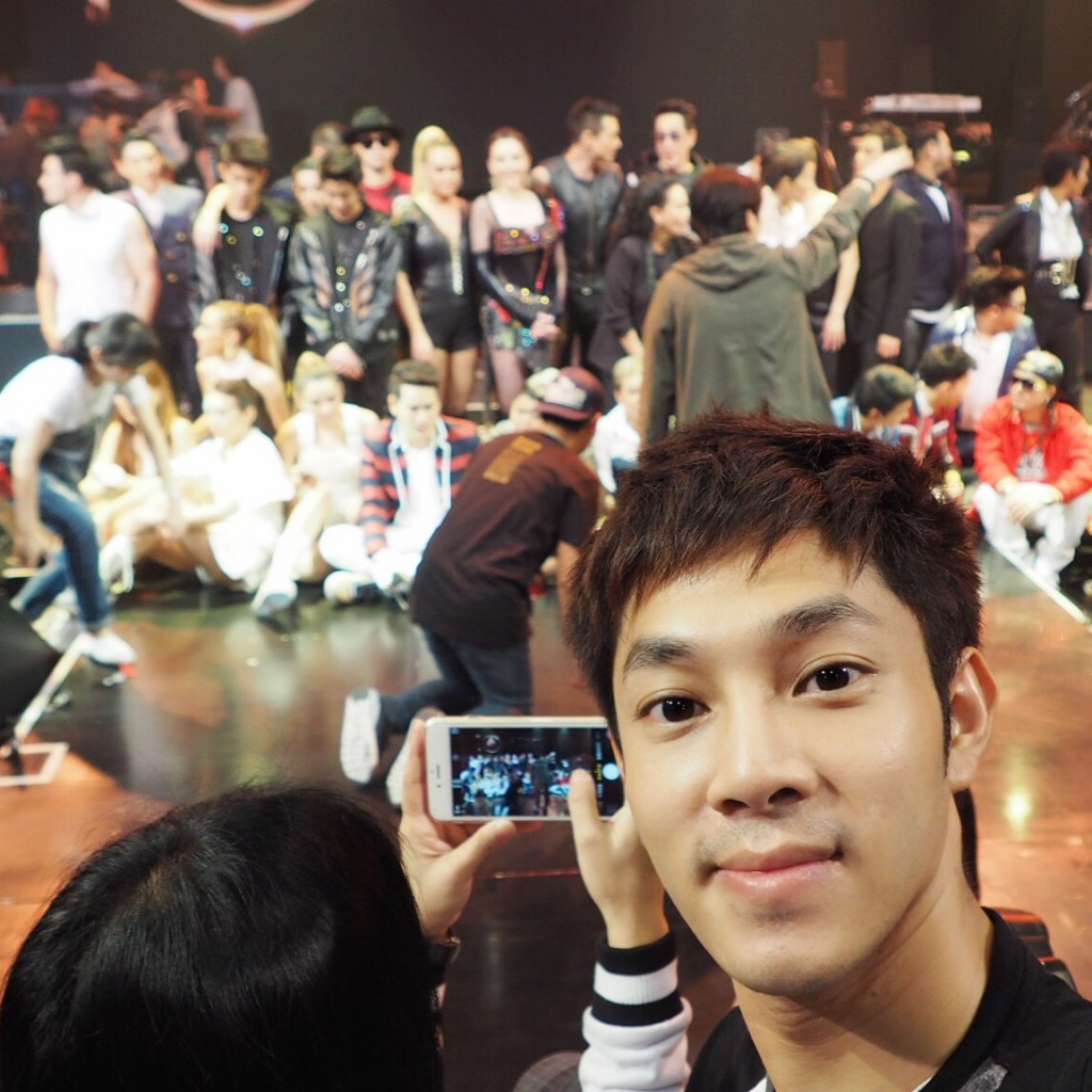 10 years of atime showbiz, atime showbiz, 10 ปี เอไทม์ โชว์บิส, คอนเสิร์ต, concert, gmm grammy, แกรมมี่, เจ เจตริน, คริสติน่า, อุ๊ หฤทัย, แอม เสาวลักษณ์, มอส, ทาทา ยัง, ไทยเทเนี่ยม, ไทเทเนียม, พี่ฉอด, 2002 ราตรี, หญิง รฐา, เจนนิเฟอร์ คิ้ม, 4 โพดำ, สามแยกปากหวาน, อ๊อฟ ปองศักดิ์, ปีเตอร์, อ้อม สุนิสา, นันทิดา แก้วบัวสาย, กัน เดอะสตาร์, ตั้ม เดอะสตาร์, โดม เดอะสตาร์, แก้ม เดอะสตาร์,  บอย พีทเมคเกอร์ , ไชน่า ดอลล์