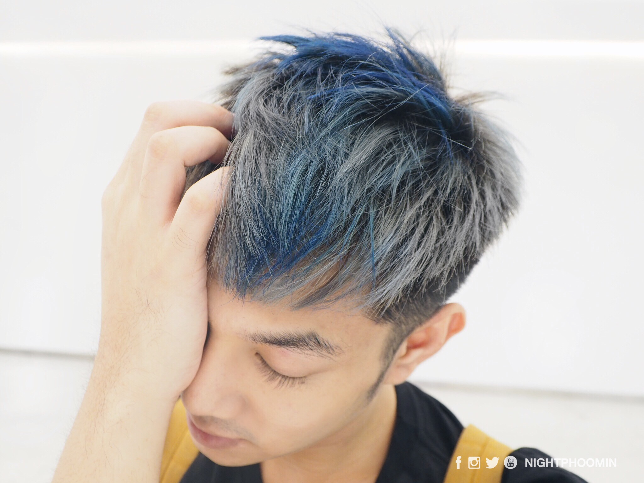 Silver Blue Hair Male Model - wide 3