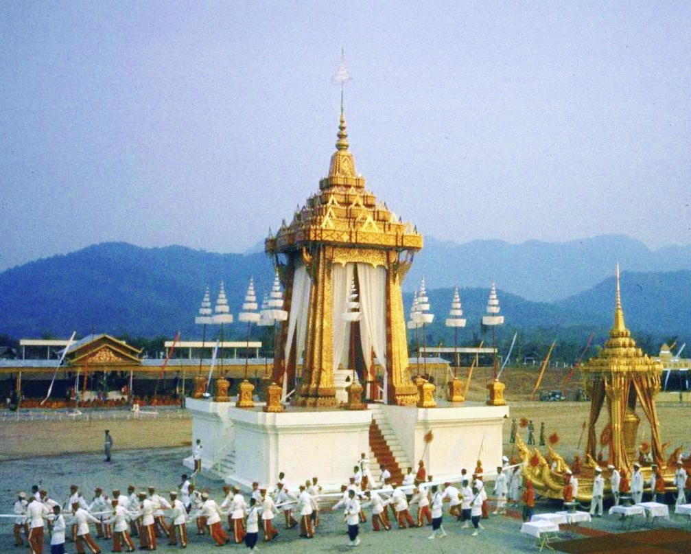 funeral ceremony laos king 1