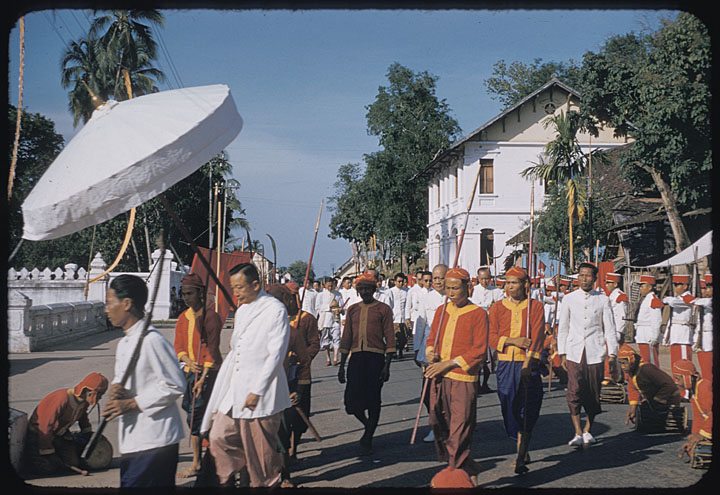 funeral ceremony laos king 16