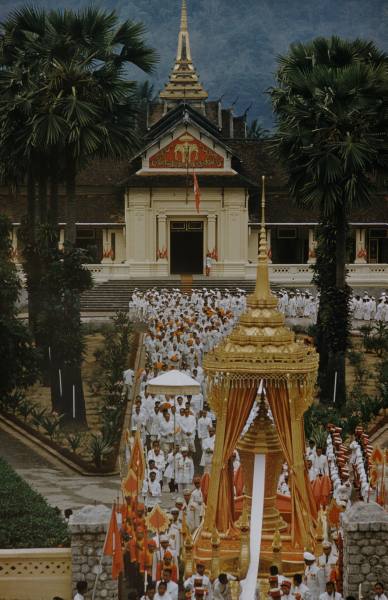 funeral ceremony laos king 9