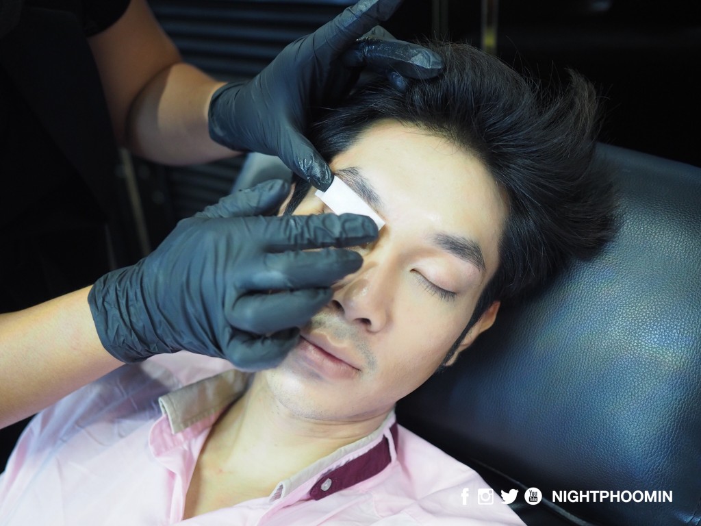 แว๊กซ์คิ้ว, ที่ไหนดี, Pom vinij studio, ป้อม วินิจ, eveandboy, คิ้วสวย, แต่งคิ้ว, Brow Wax,พันทิพ, รีวิว, pantip, jeban, บิวตี้บล็อกเกอร์, beauty blogger, บล็อกเกอร์ผู้ชาย, skin care,